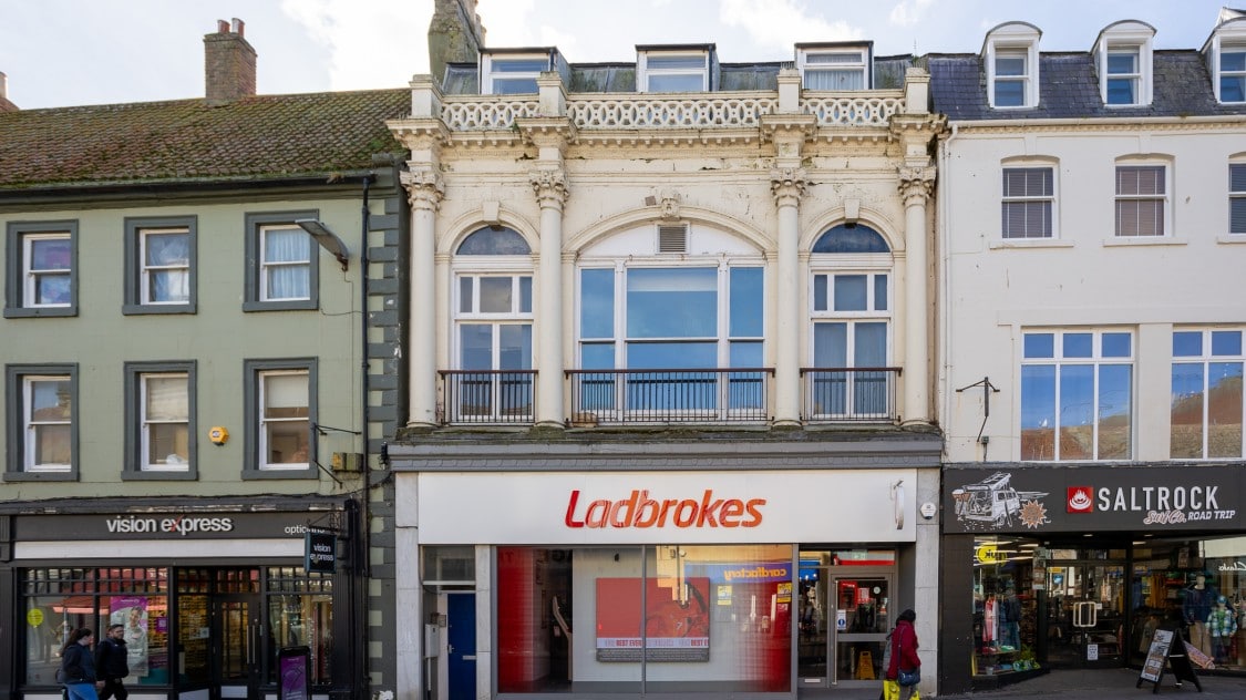 53-55 Marygate, Berwick Upon Tweed for sale Primary Photo- Image 1 of 1