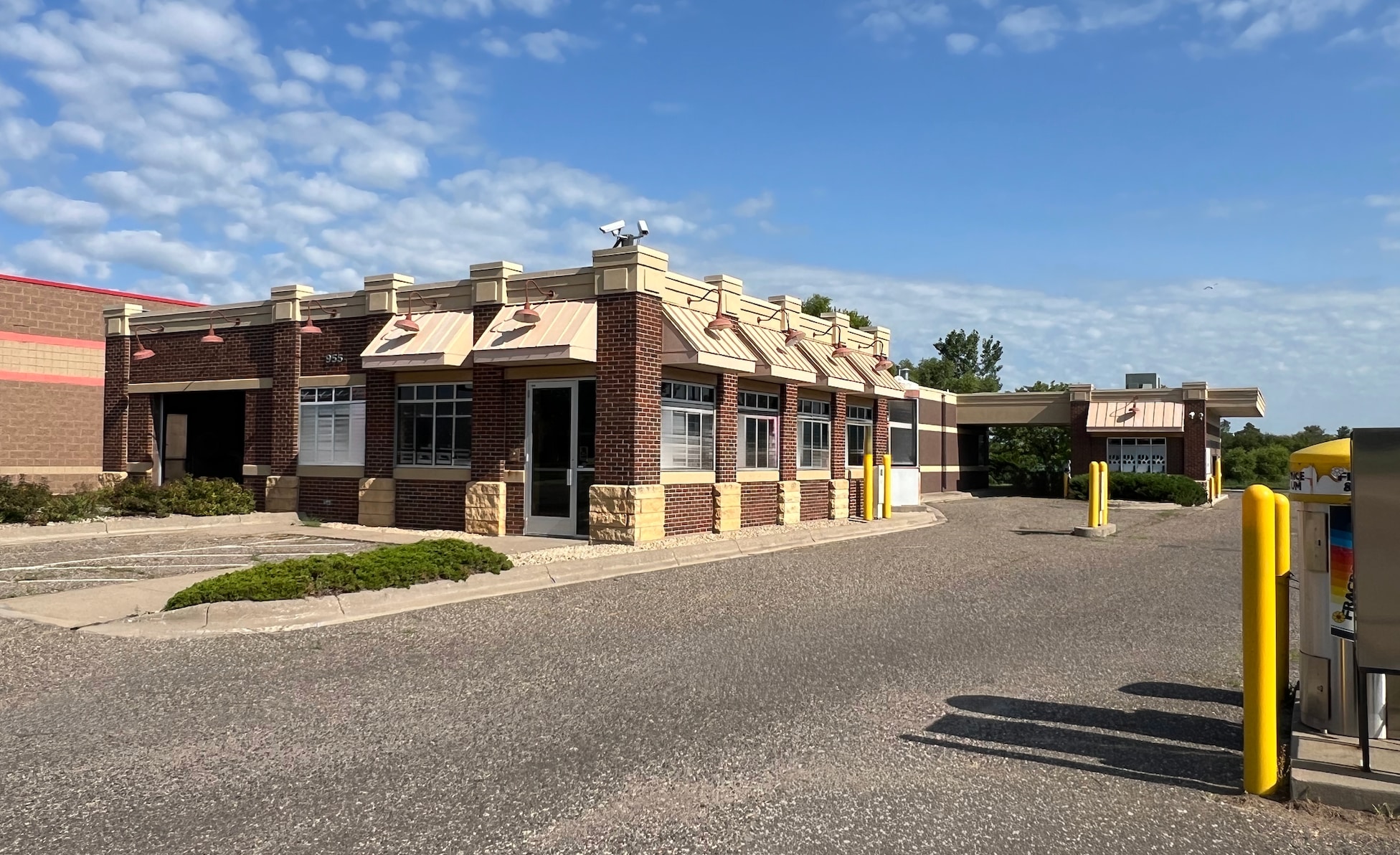 955 W Broadway Ave, Forest Lake, MN for sale Building Photo- Image 1 of 4