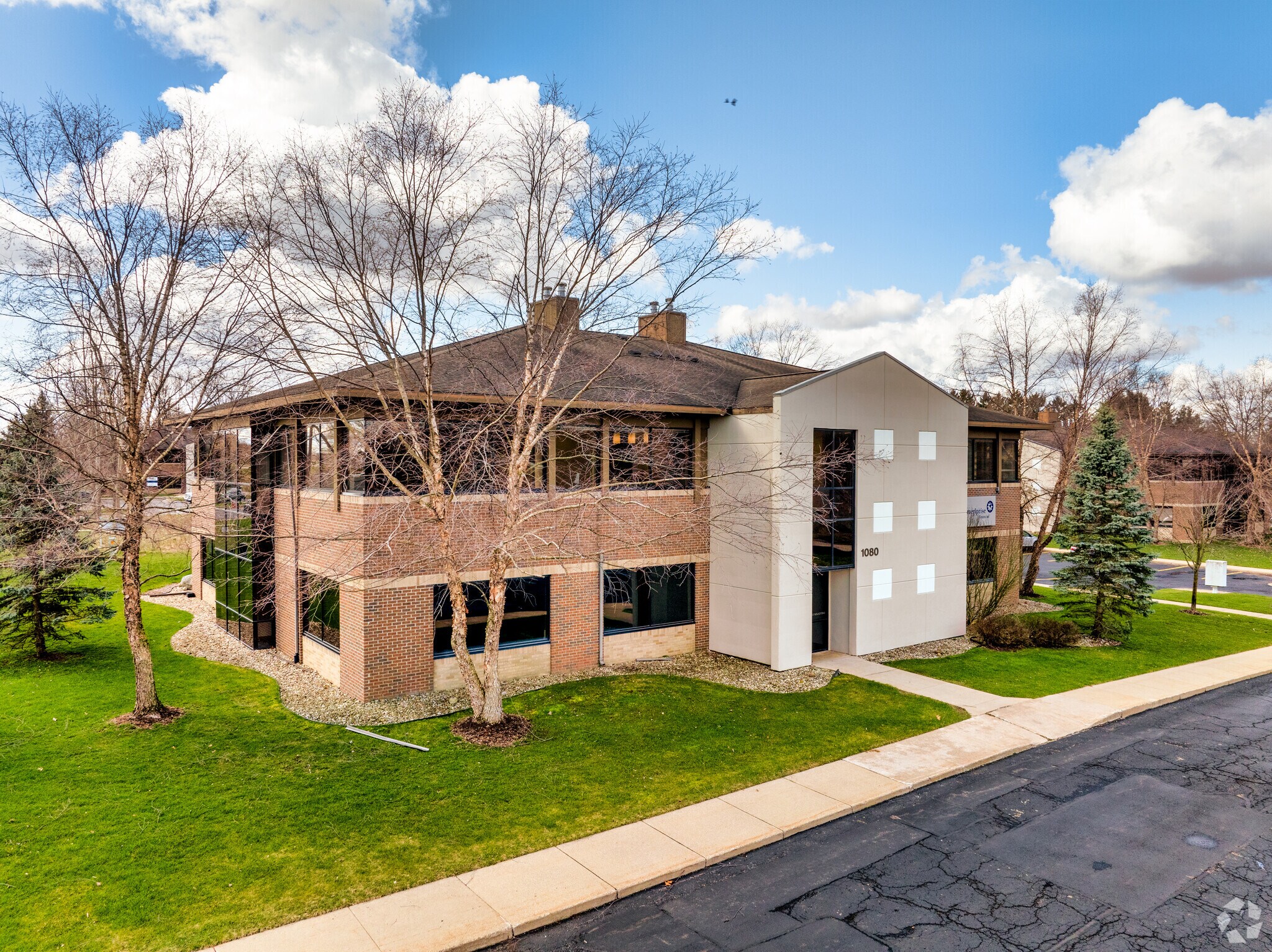 1080 N 10th St, Kalamazoo, MI for lease Primary Photo- Image 1 of 6