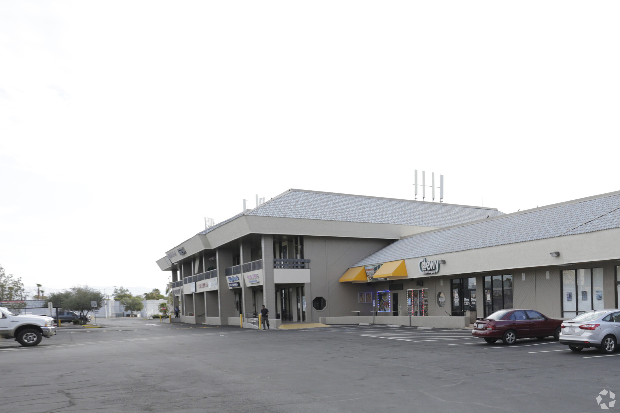 4632-4634 S Maryland Pky, Las Vegas, NV for lease Building Photo- Image 1 of 10