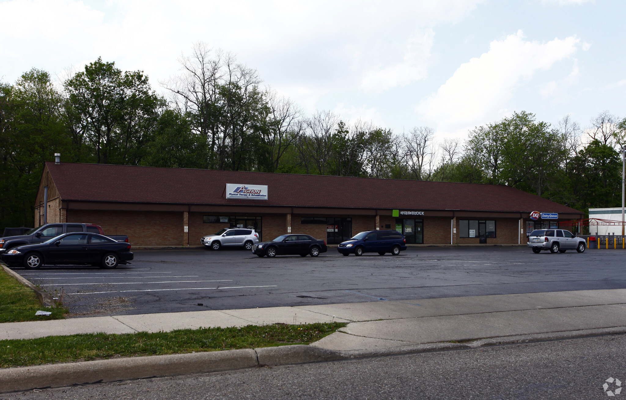 160-168 S High St, Cortland, OH for sale Primary Photo- Image 1 of 1