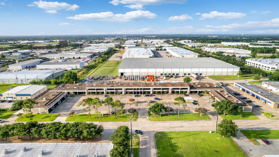 3727 Greenbriar Dr, Stafford, TX for lease Building Photo- Image 1 of 9