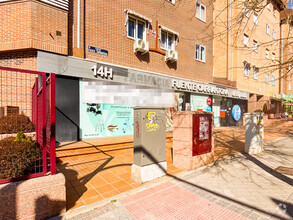 Calle De La Fuente Carrantona, 51, Madrid, Madrid for lease Interior Photo- Image 2 of 3