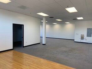 5450 Pico Blvd, Los Angeles, CA for lease Interior Photo- Image 2 of 5