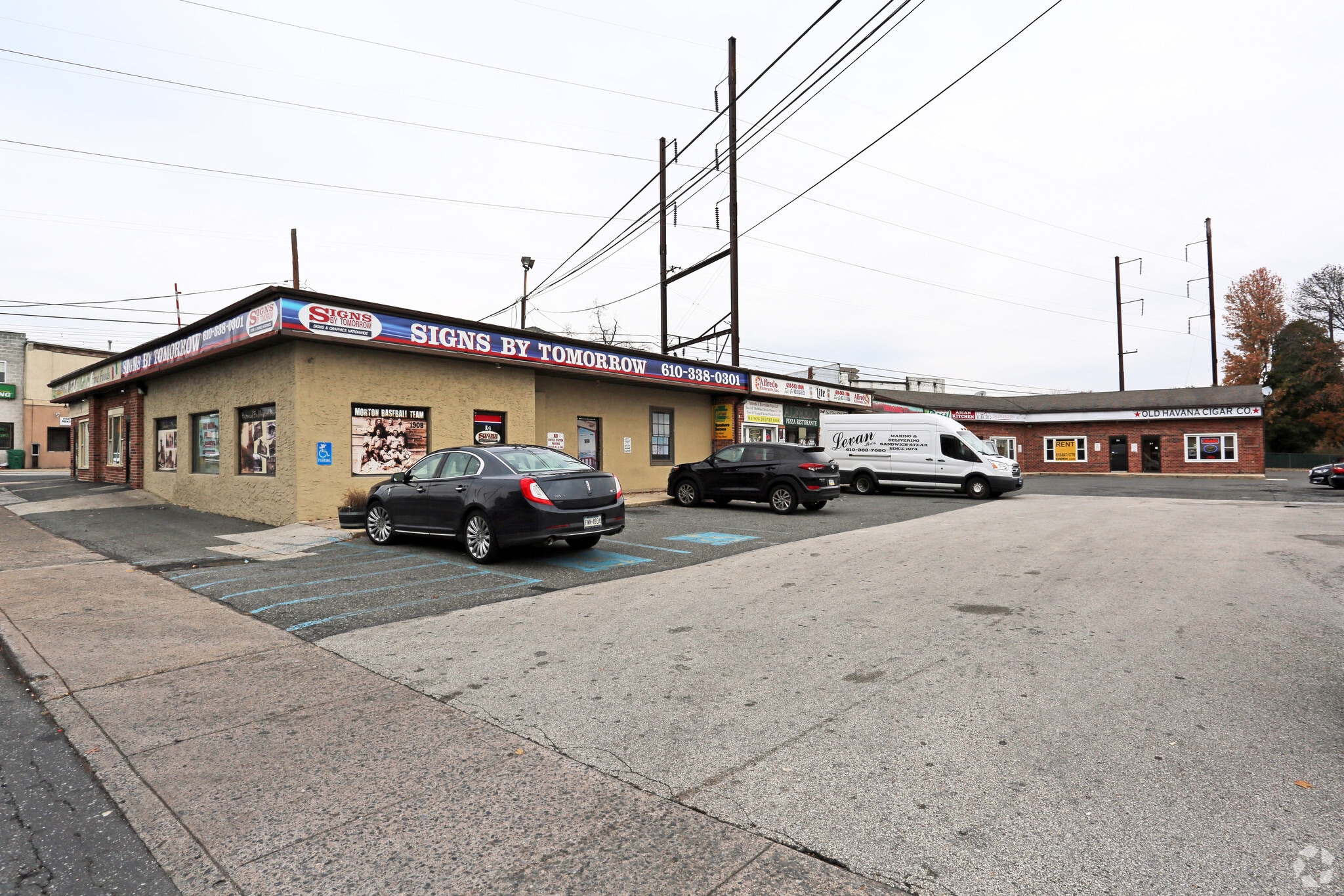 Morton Village Mall portfolio of 2 properties for sale on LoopNet.com Primary Photo- Image 1 of 3