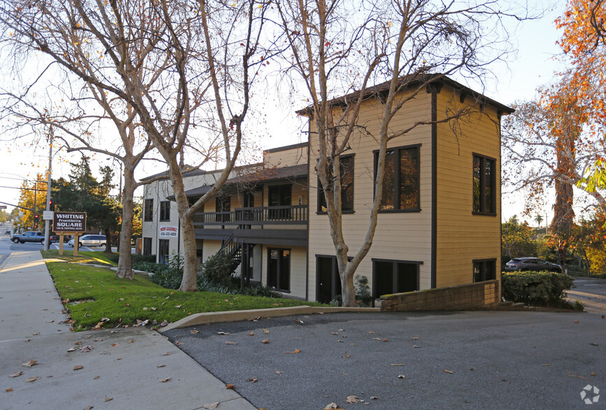 100 W Foothill Blvd, San Dimas, CA for lease - Primary Photo - Image 1 of 6