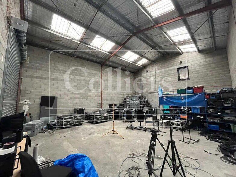 Office in Aix-en-Provence for lease - Interior Photo - Image 2 of 17