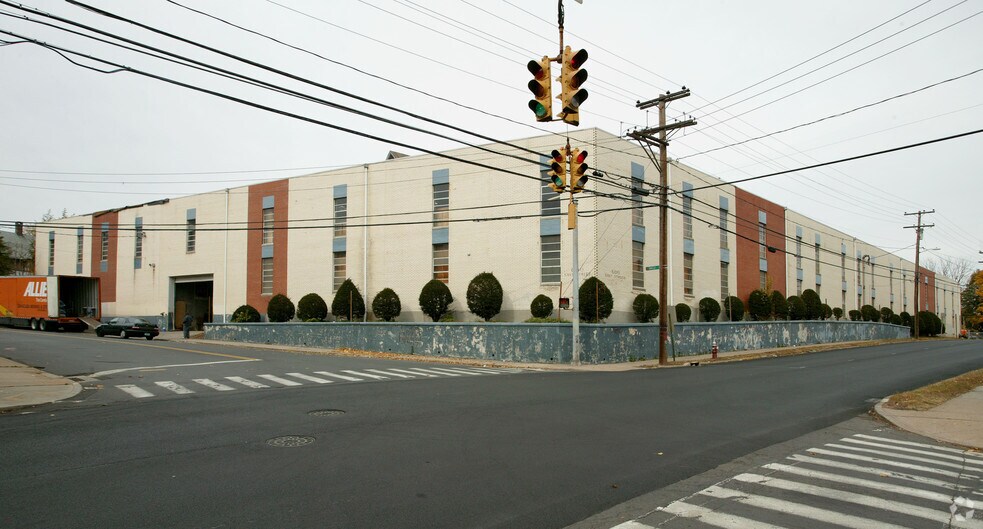 Industrial in New Britain, CT for sale - Primary Photo - Image 1 of 1