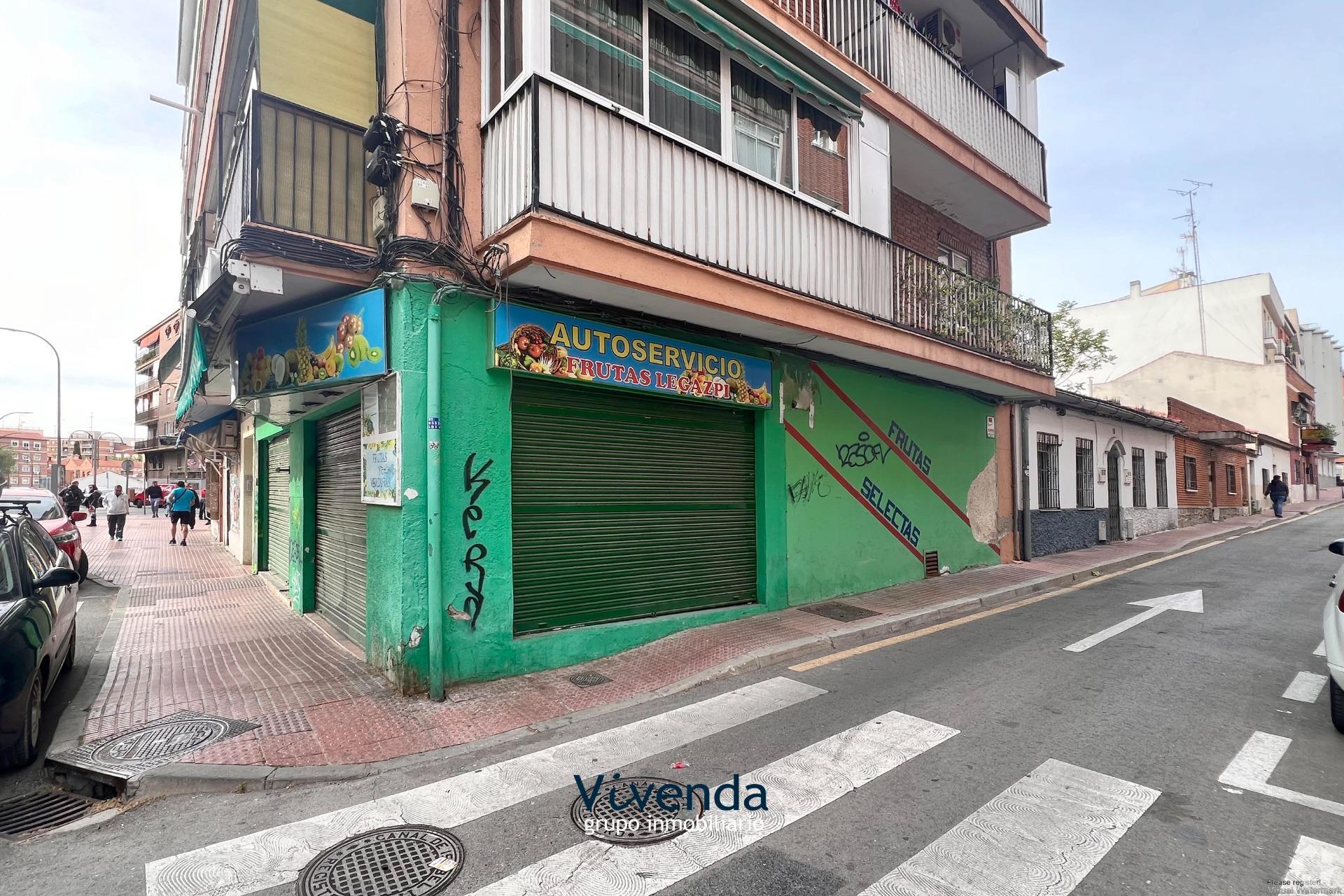 Retail in Móstoles, MAD for lease Interior Photo- Image 1 of 13