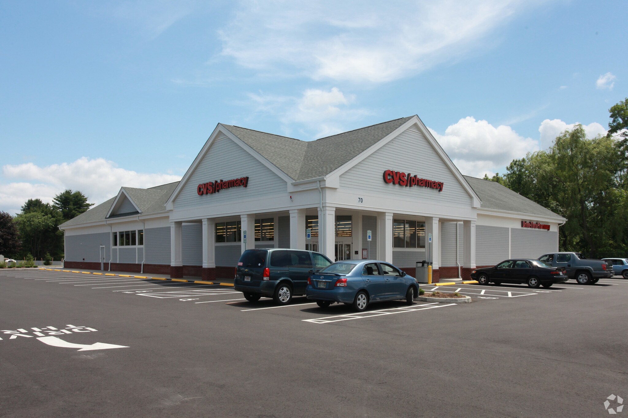 70 W State St, Granby, MA 01033