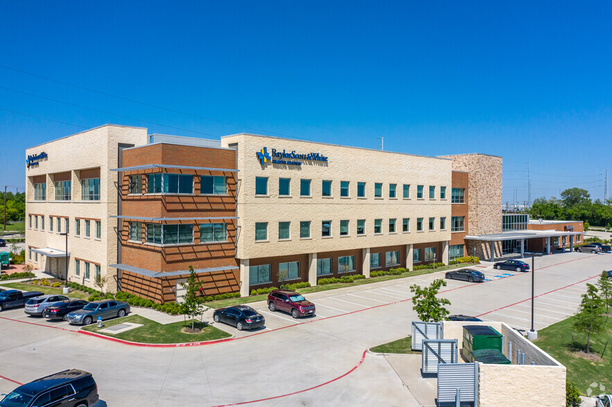 7217 W Telecom Pky, Garland, TX for lease - Building Photo - Image 1 of 19