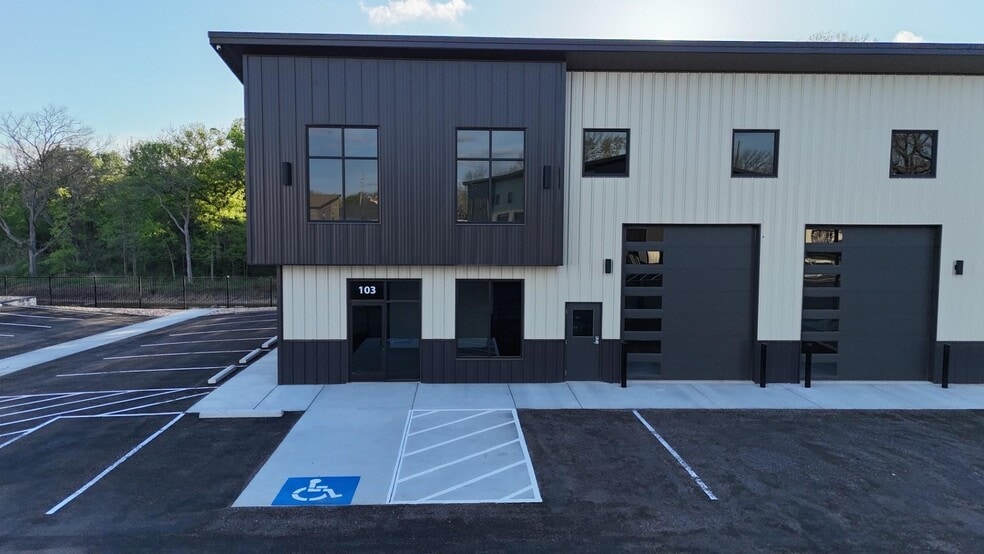 2720 Ranger Hwy, Weatherford, TX for lease - Building Photo - Image 2 of 31