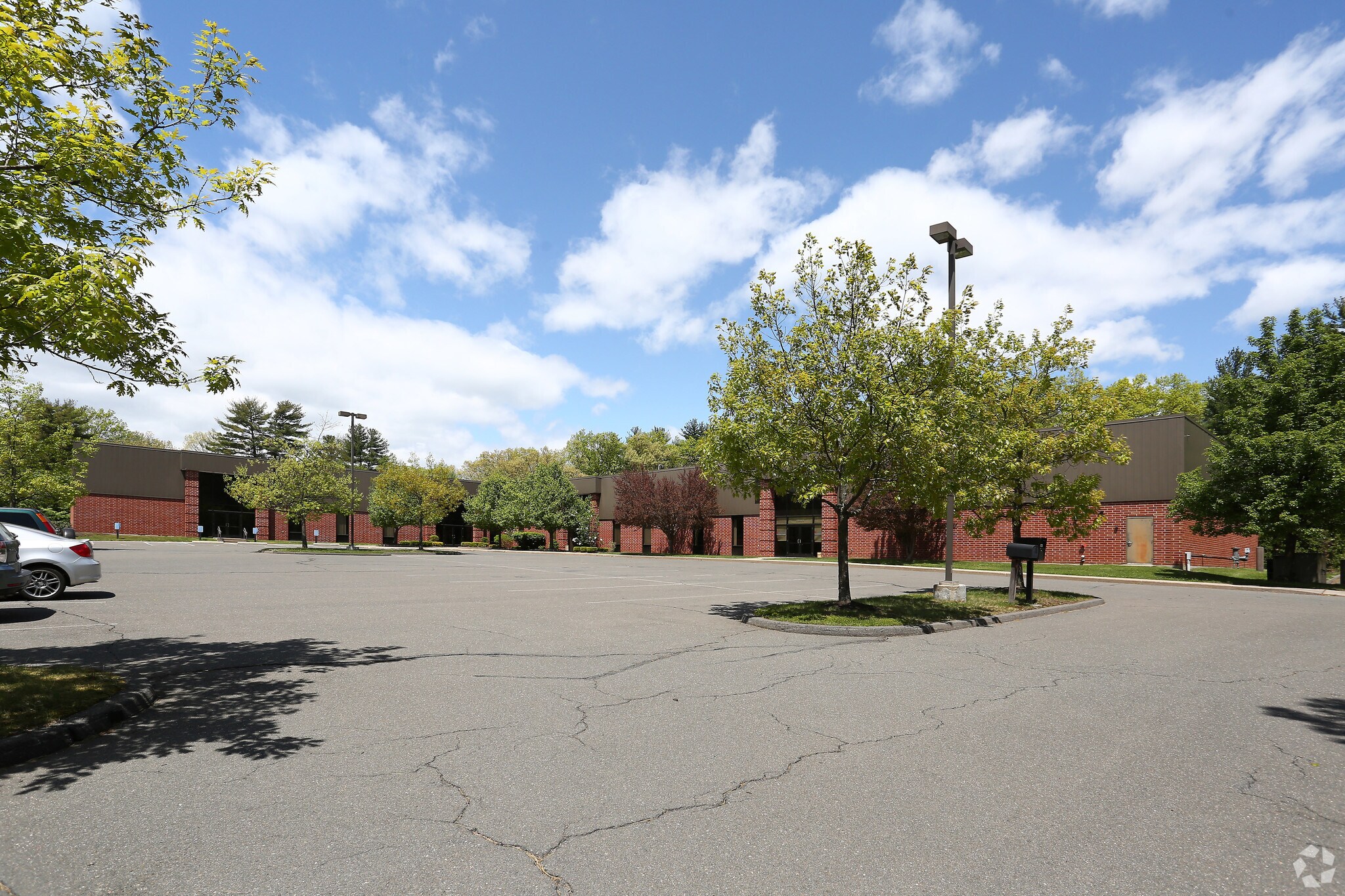 4 Old Windsor Rd, Bloomfield, CT for sale Building Photo- Image 1 of 1