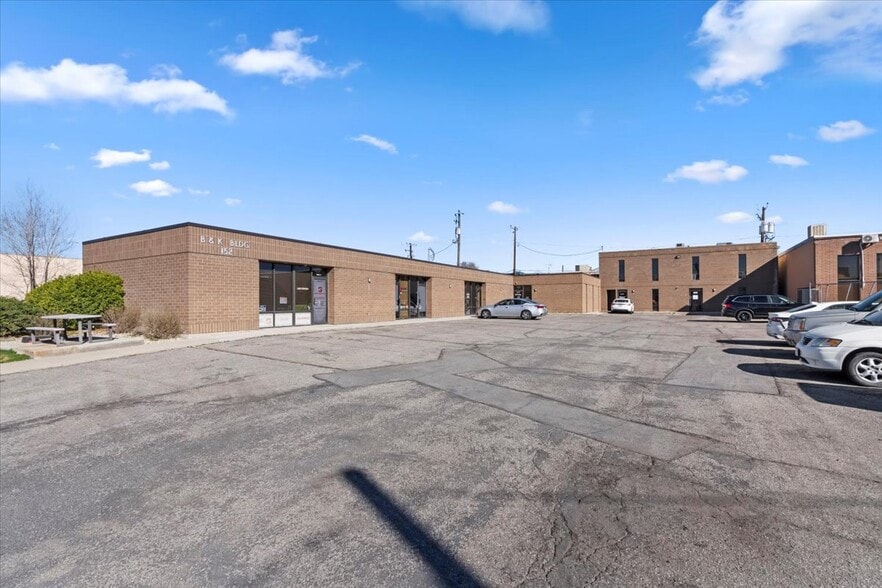 152 W Burton Ave, Salt Lake City, UT for sale - Building Photo - Image 1 of 33