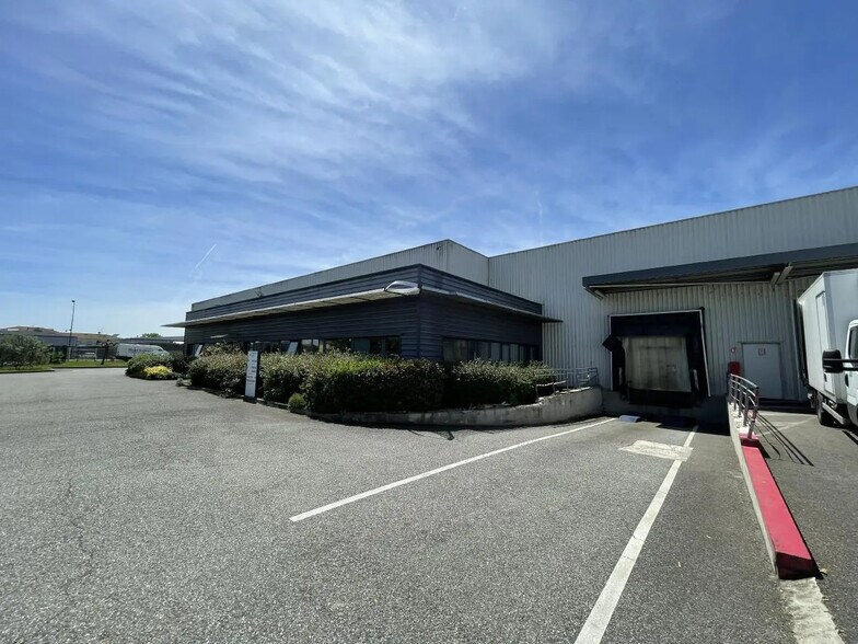 Flex in Toulouse for lease - Building Photo - Image 2 of 20