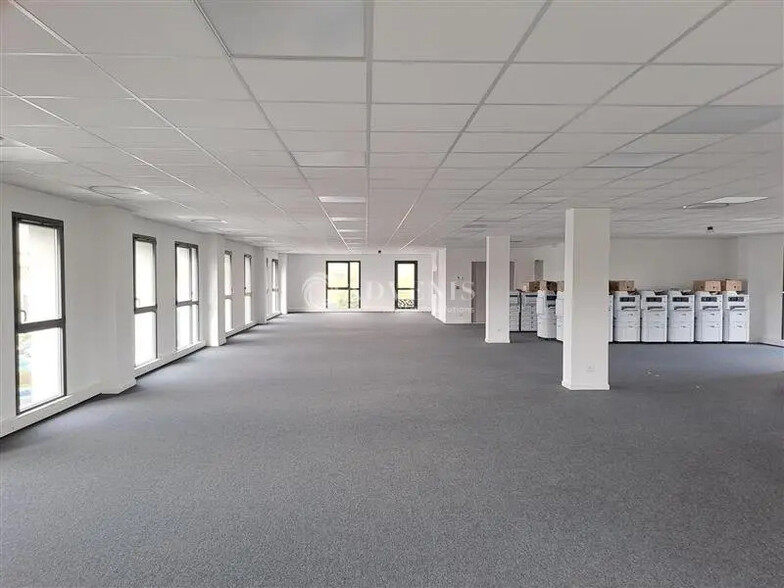 Office in La Chapelle-sur-Erdre for lease - Interior Photo - Image 3 of 5