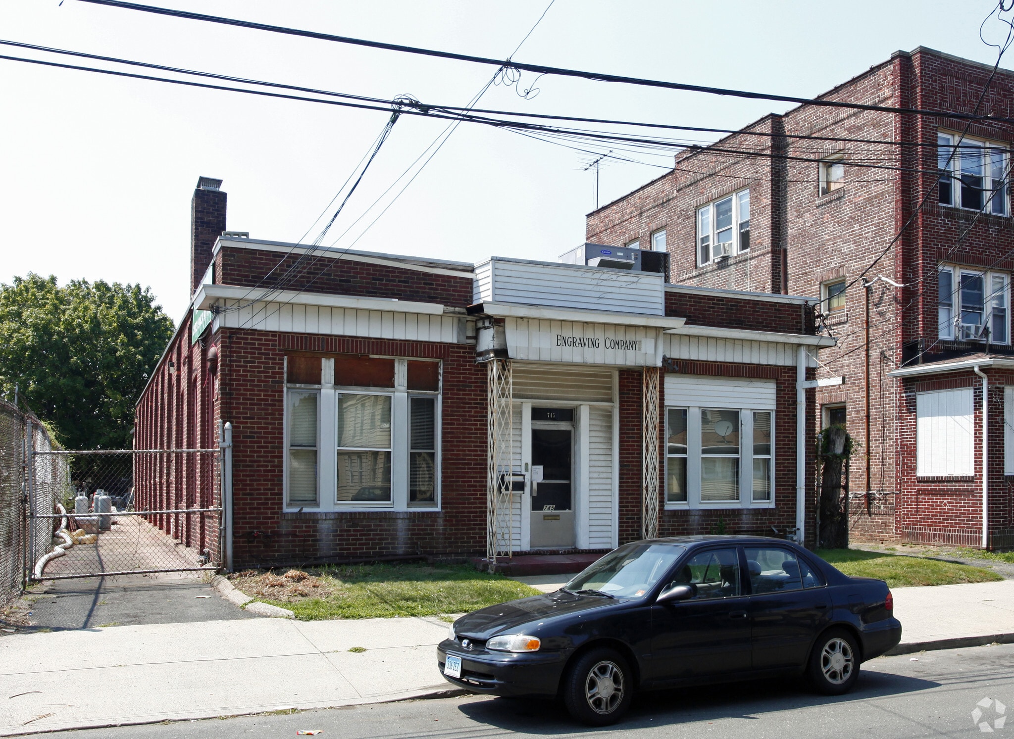 745 Hancock Ave, Bridgeport, CT for lease Primary Photo- Image 1 of 3