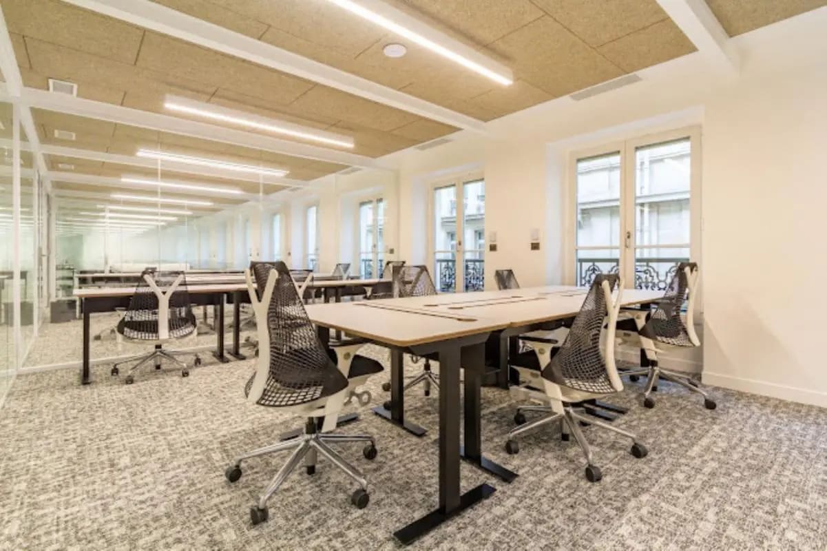 48-50 Rue Taitbout, Paris for lease Building Photo- Image 1 of 8