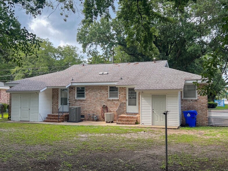 1740 Pinecrest Rd, Charleston, SC for sale - Building Photo - Image 2 of 12