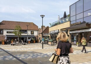 Piries Pl, Horsham for lease Building Photo- Image 2 of 4