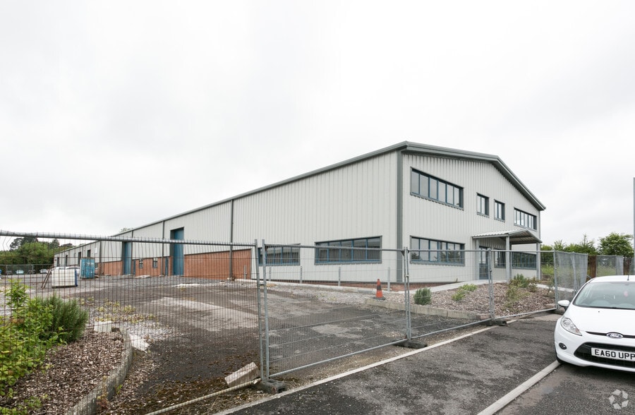 Centurion Way, Warminster for sale - Primary Photo - Image 1 of 1