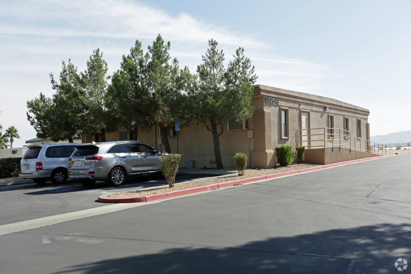 12625 Hesperia Rd, Victorville, CA 92395