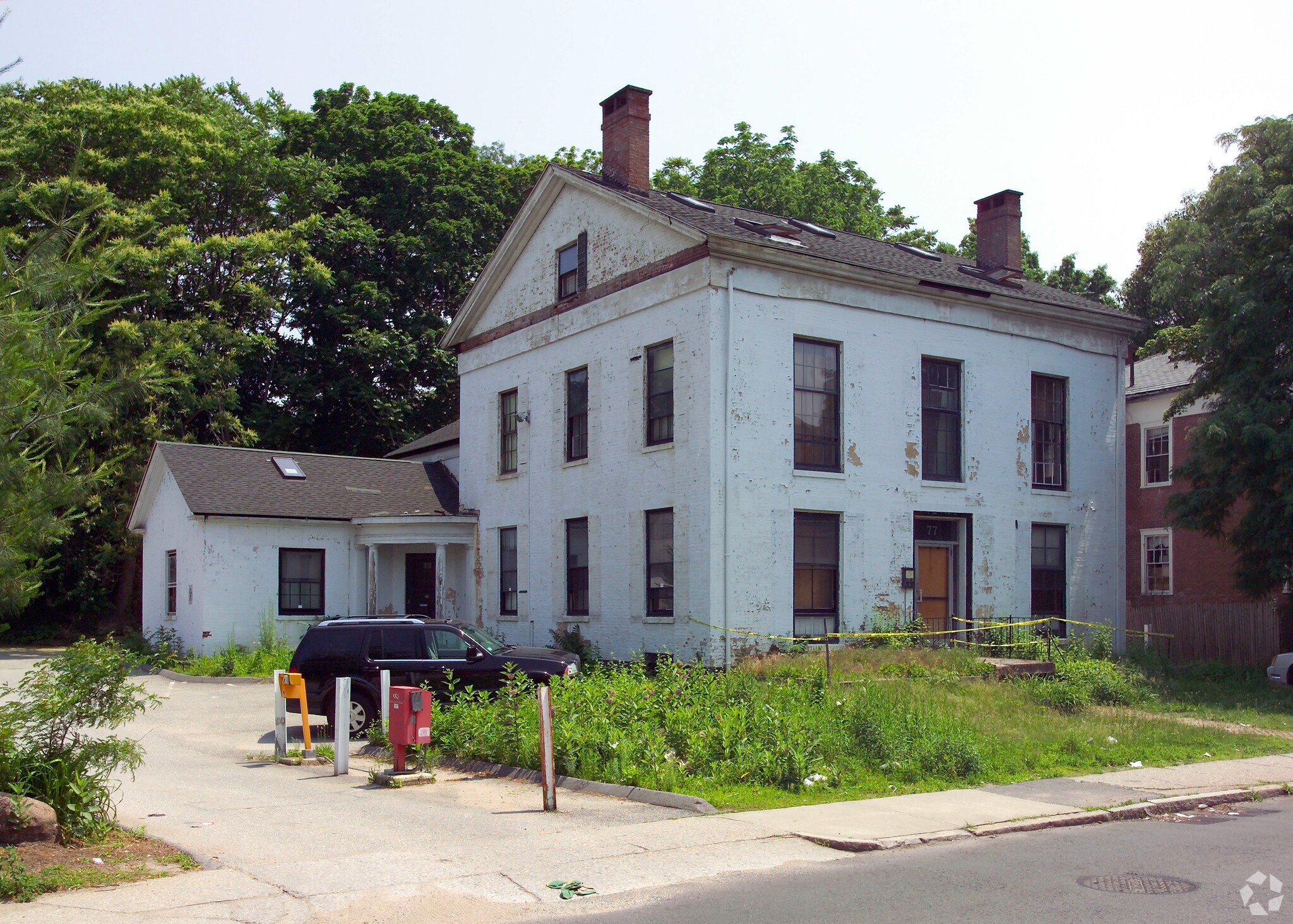 69 Maple St, Springfield, MA for sale Primary Photo- Image 1 of 1