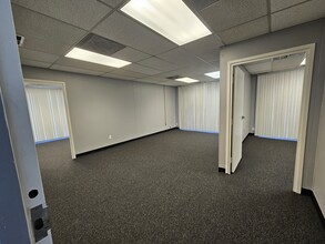 105 N Rose St, Escondido, CA for lease Interior Photo- Image 1 of 4