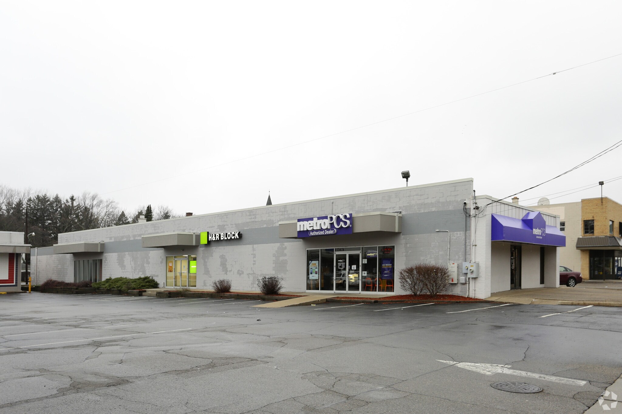 2023 SE Eastern Ave, Grand Rapids, MI for sale Primary Photo- Image 1 of 1