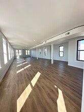 4024 Hamilton Ave, Cincinnati, OH for lease Interior Photo- Image 1 of 5