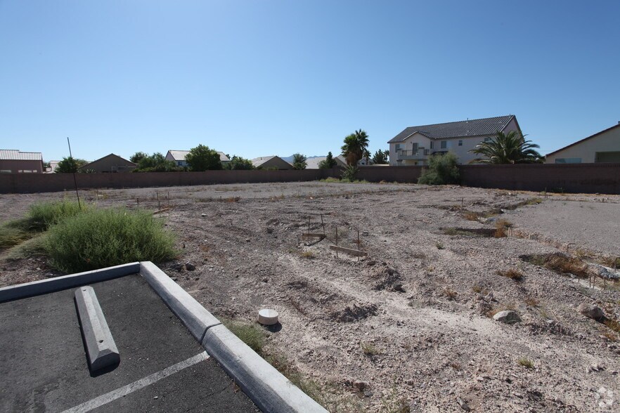 9832 Gilespie St, Las Vegas, NV for sale - Primary Photo - Image 1 of 3