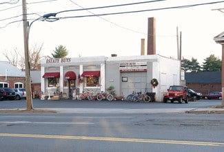 More details for 1049 New Britain Ave, West Hartford, CT - Retail for Lease