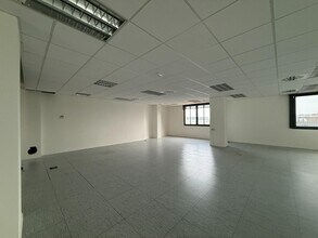 Office in L'Hospitalet de Llobregat, Barcelona for lease Interior Photo- Image 1 of 11