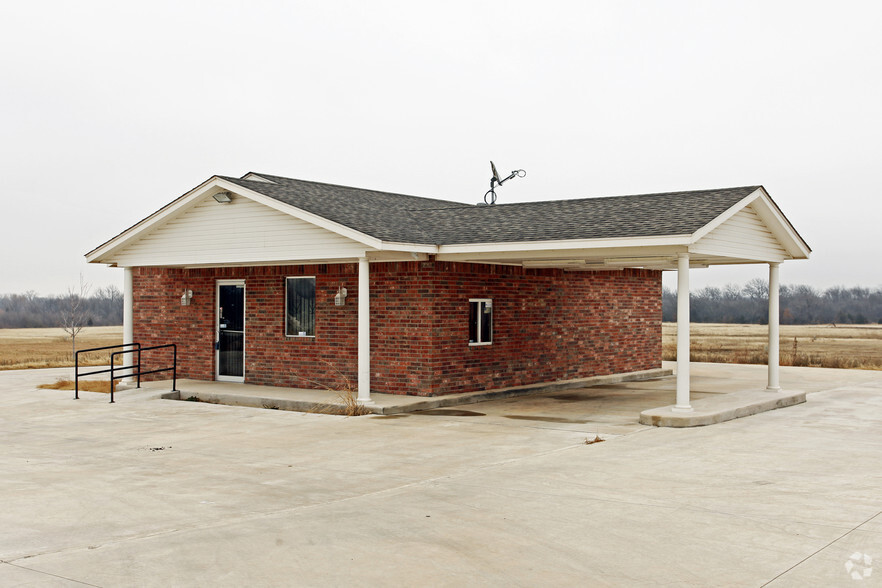 8975 N Harrison Ave, Shawnee, OK for sale - Primary Photo - Image 1 of 1