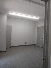 2019B S Henderson Blvd, Kilgore, TX for lease Building Photo- Image 1 of 7