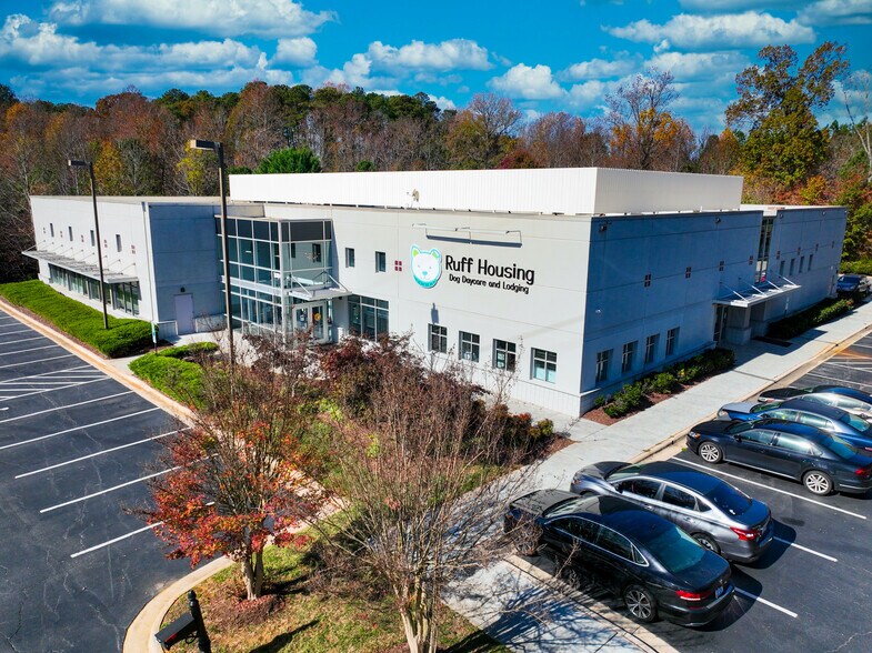 1605 NW Maynard Rd, Cary, NC 27513