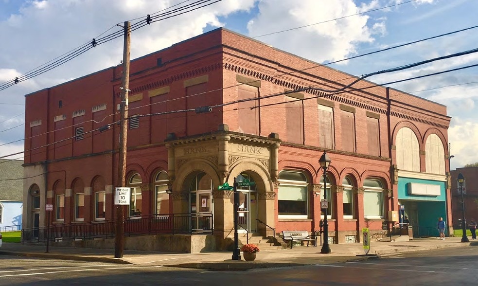 200 Wood St, California, PA for sale - Primary Photo - Image 1 of 48