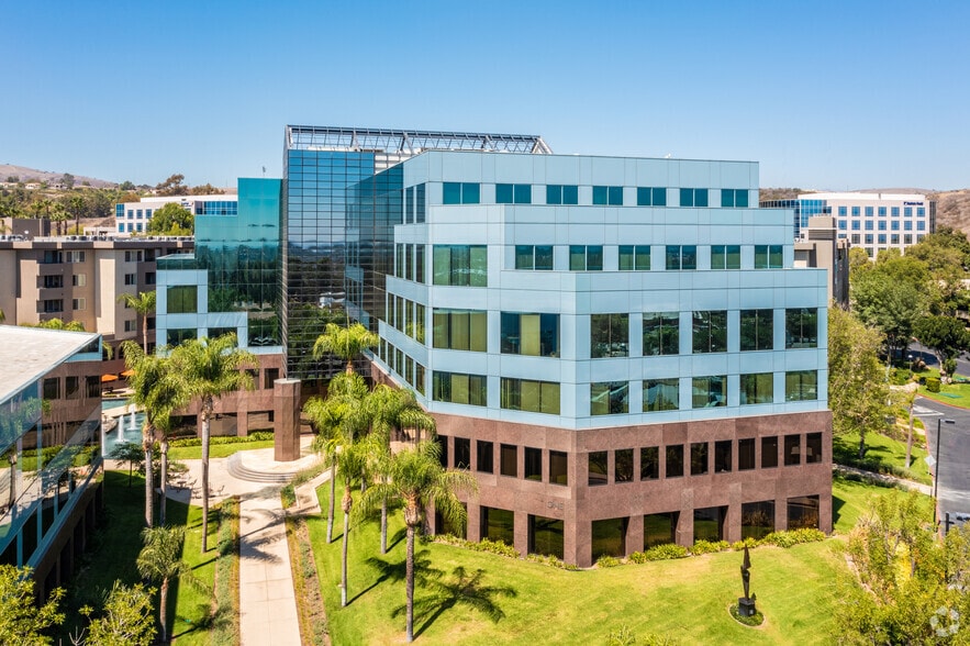 1 Pointe Dr, Brea, CA for lease - Primary Photo - Image 1 of 14