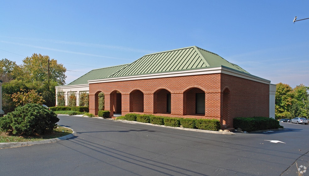 8609 Kingston Pike, Knoxville, TN for lease - Primary Photo - Image 1 of 14