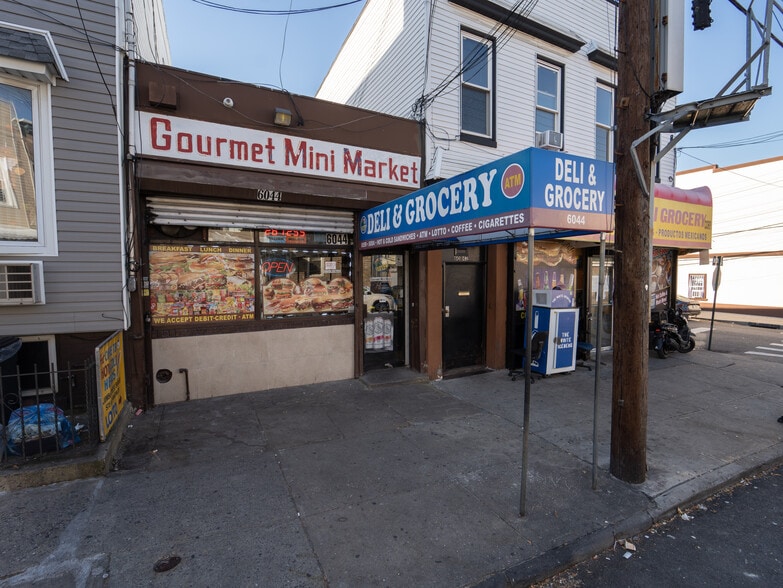 6044 55th St, Maspeth, NY for sale - Building Photo - Image 1 of 1