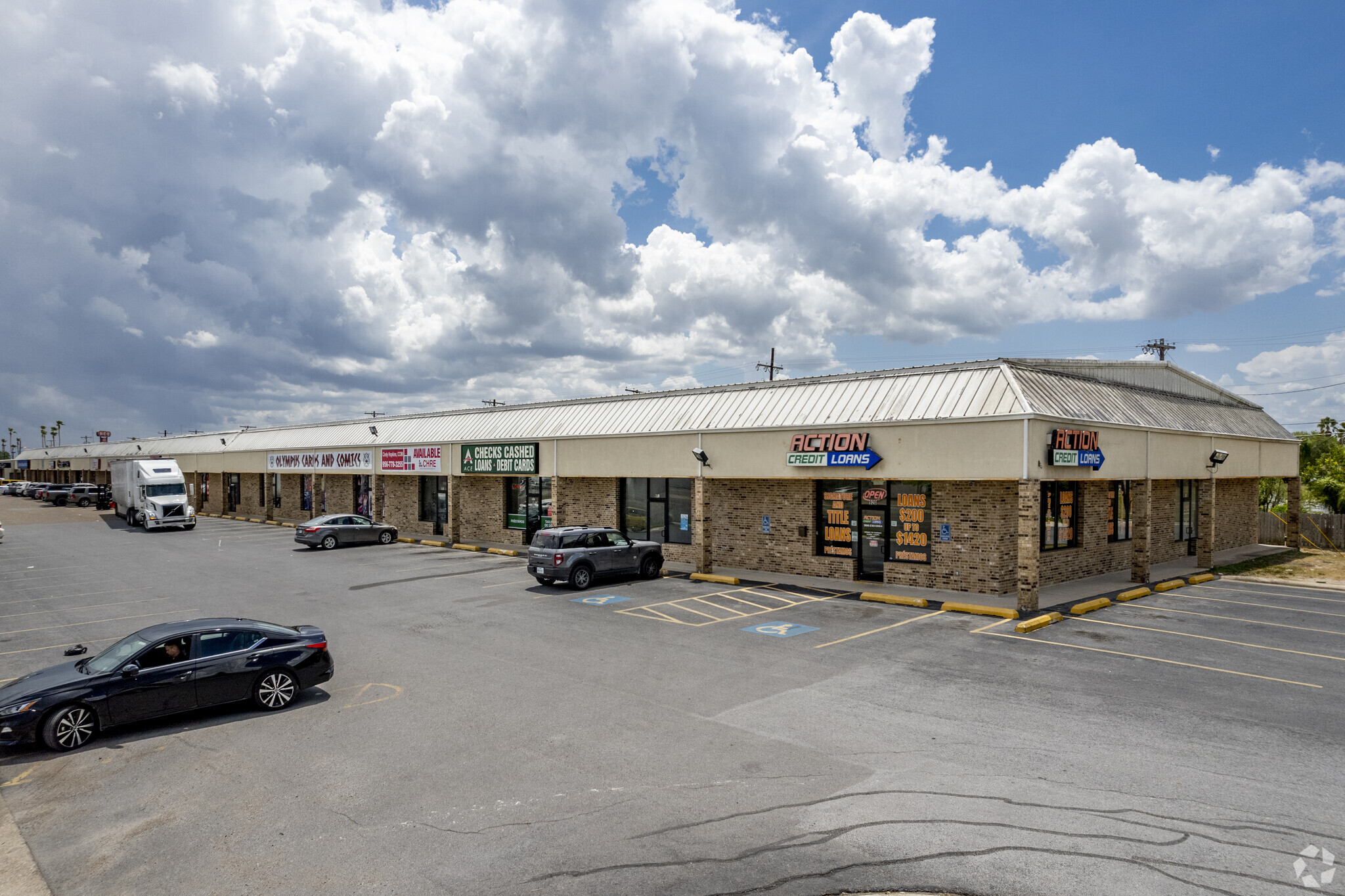 77 S Sunshine Strip, Harlingen, TX for lease Building Photo- Image 1 of 7