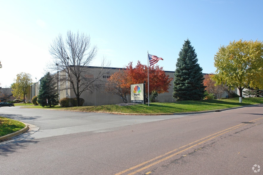 6700-6740 Shady Oak Rd, Eden Prairie, MN for lease - Primary Photo - Image 1 of 6