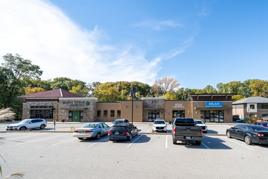 921 S Arbor Vitae, Edwardsville, IL for lease - Building Photo - Image 3 of 8