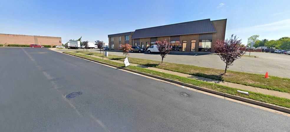 7653-7659 Fullerton Rd, Springfield, VA for lease - Building Photo - Image 3 of 7