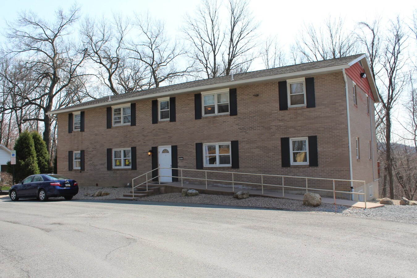 443 Pine St, Slatington, PA 18080