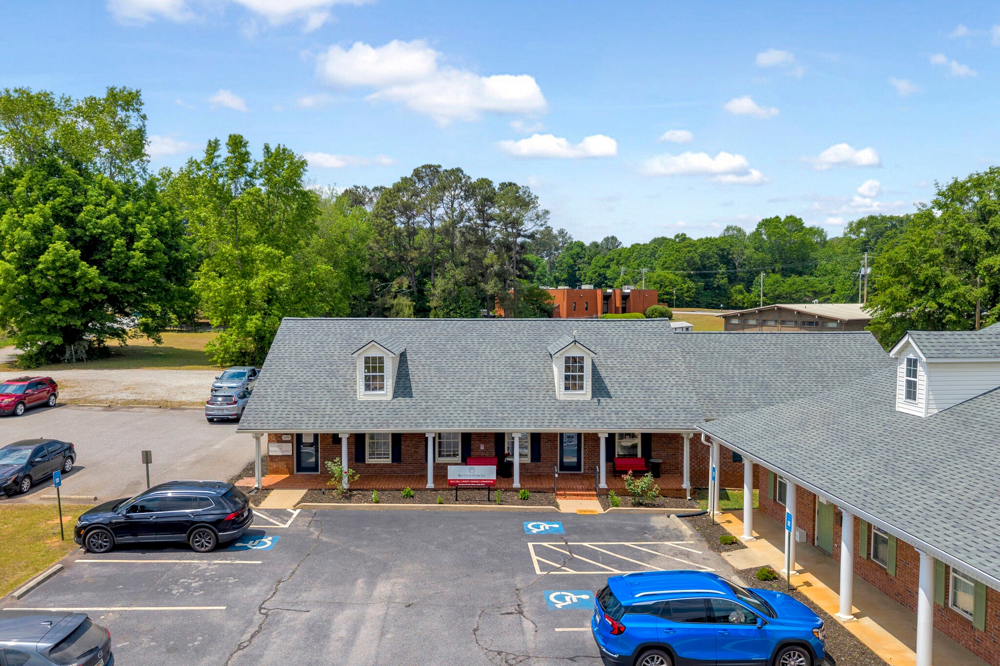 679 Hospital Rd, Commerce, GA for lease Building Photo- Image 1 of 22