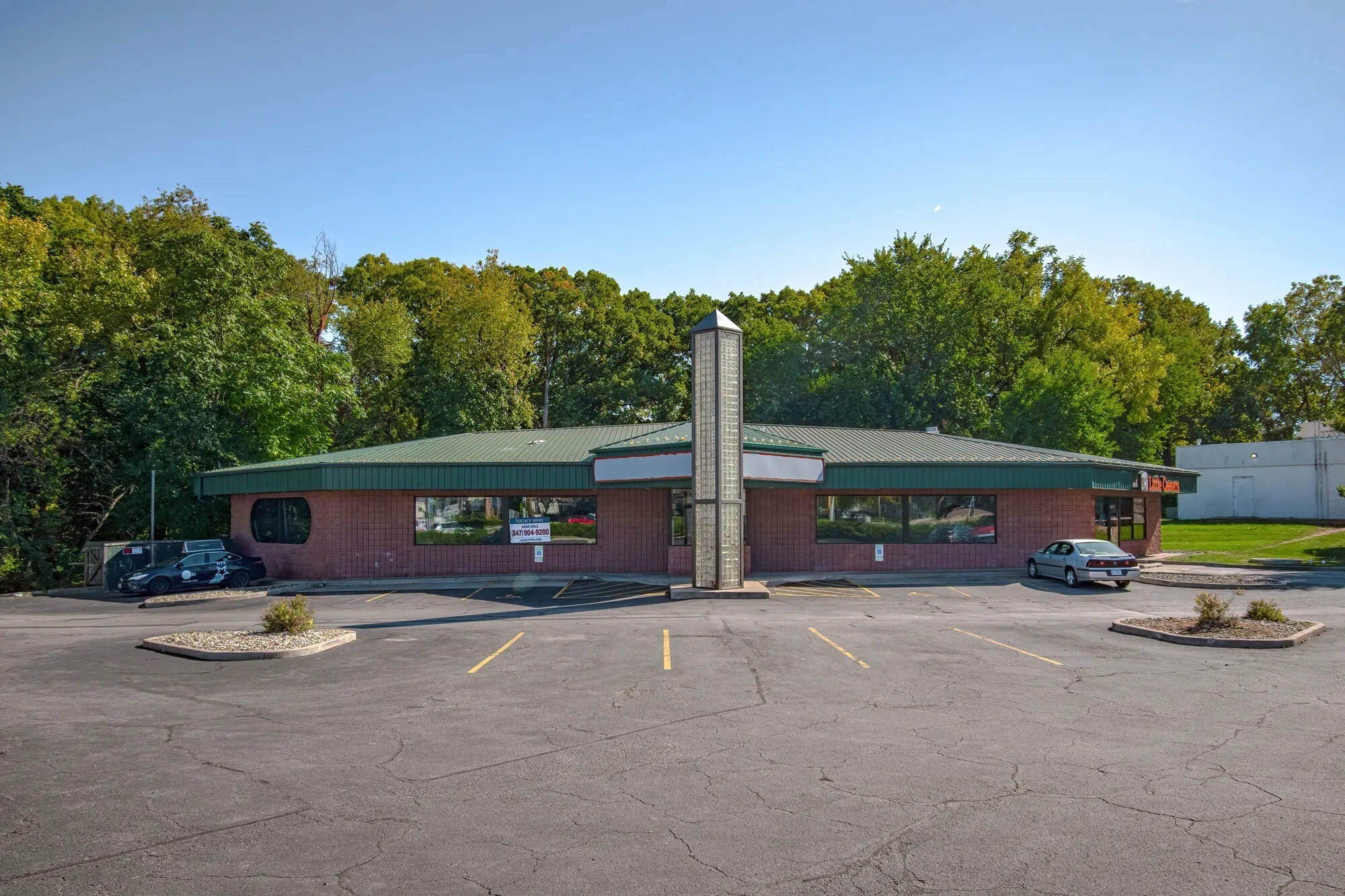 4100 12th Ave, Moline, IL for lease Building Photo- Image 1 of 7