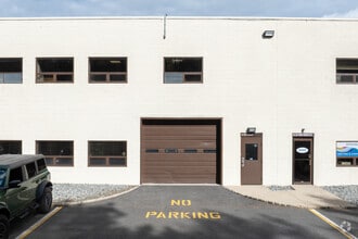681 Lawlins Park, Wyckoff, NJ for lease Building Photo- Image 2 of 8