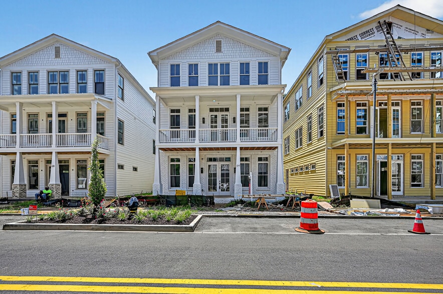 64 Linton St, Woodstock, GA for sale - Primary Photo - Image 1 of 18