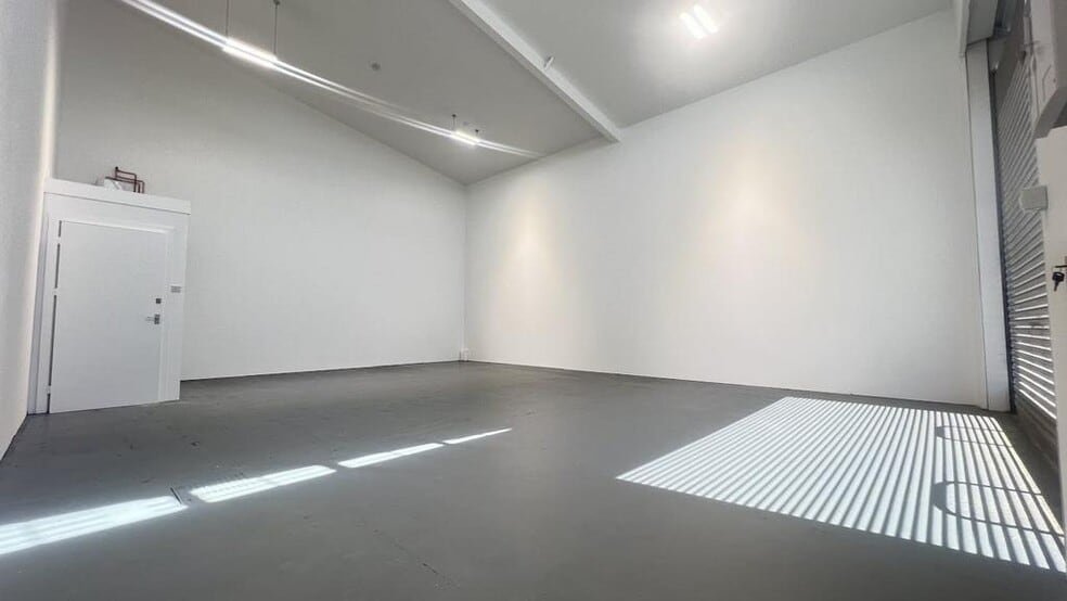 Scrubs Ln, London for lease - Building Photo - Image 3 of 20